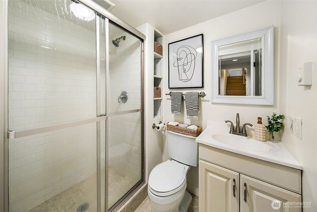 2320 Nob Hill Avenue N, Seattle, WA 98109