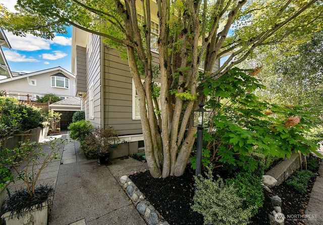 2320 Nob Hill Avenue N, Seattle, WA 98109