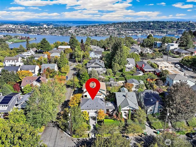 2320 Nob Hill Avenue N, Seattle, WA 98109
