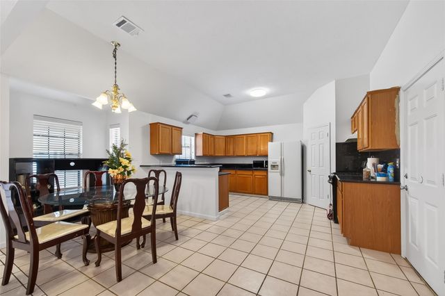 9927 Glenkirk Drive, Houston, TX 77089