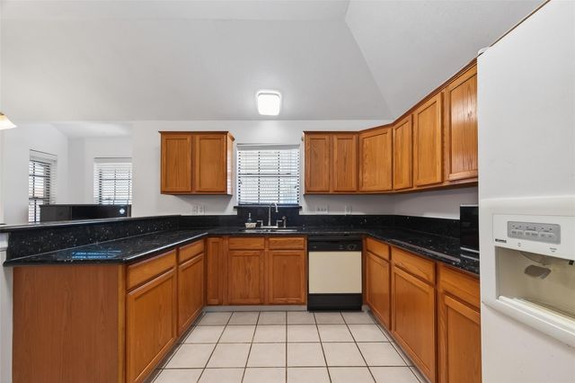 9927 Glenkirk Drive, Houston, TX 77089