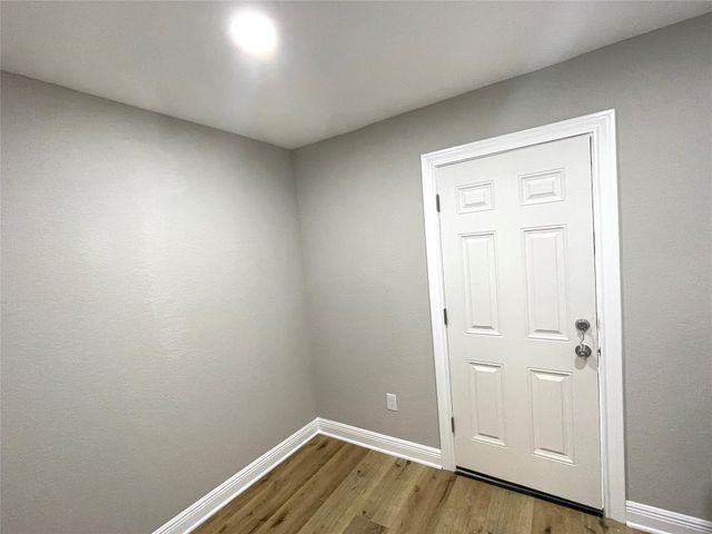 520 Avenue E, Conroe, TX 77301