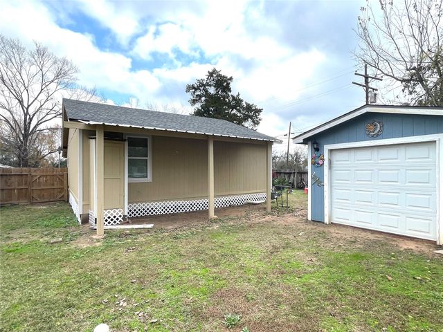 520 Avenue E, Conroe, TX 77301