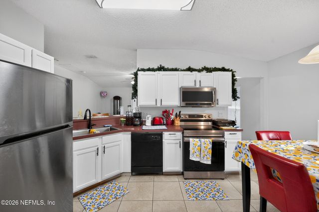 12328 SUMTER SQUARE Drive, Jacksonville, FL 32218