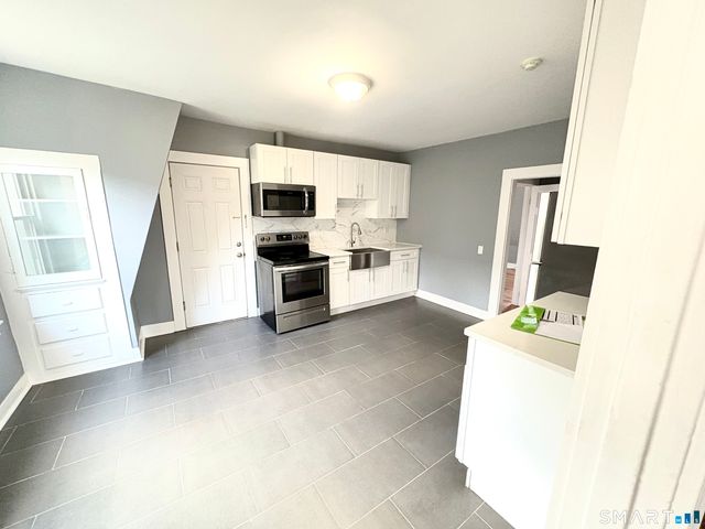 120 Wilcox Avenue 3, Meriden, CT 06451