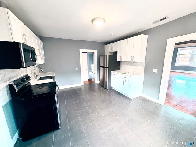 120 Wilcox Avenue 3, Meriden, CT 06451