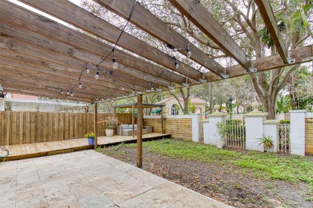 3464 SW 51st St, Hollywood, FL 33312