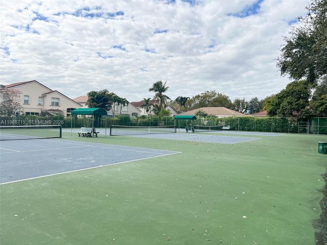 3464 SW 51st St, Hollywood, FL 33312