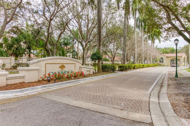 3464 SW 51st St, Hollywood, FL 33312