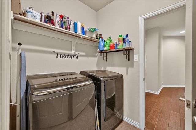 902 Nikki Drive, Cedar Hill, TX 75104
