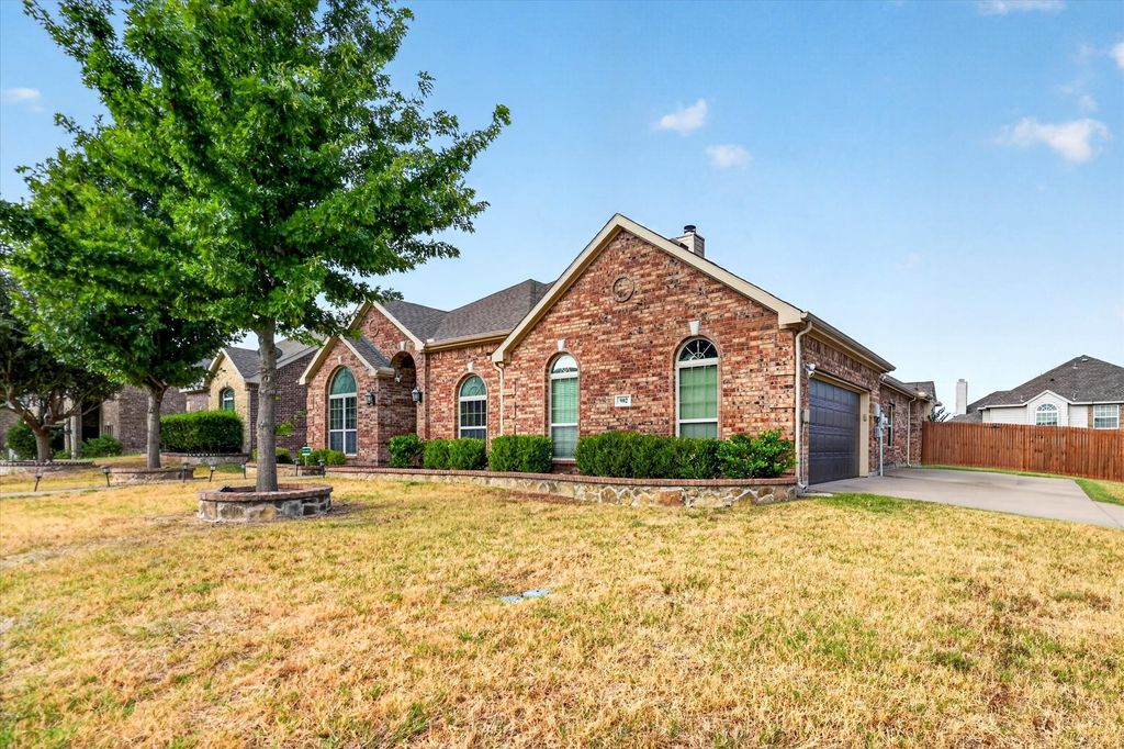 902 Nikki Drive, Cedar Hill, TX 75104 — photo 2