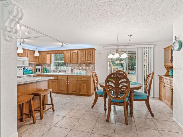 1424 S US 301, Sumterville, FL 33585