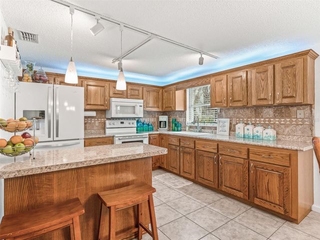 1424 S US 301, Sumterville, FL 33585