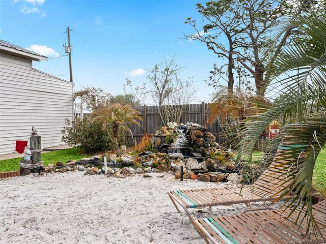 1424 S US 301, Sumterville, FL 33585