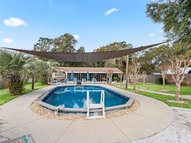 1424 S US 301, Sumterville, FL 33585