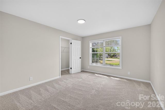 5000 Kerr Lane, Charlotte, NC 28216