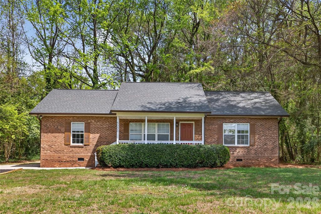 5000 Kerr Lane, Charlotte, NC 28216
