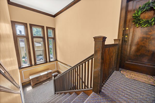2522 W North Shore Avenue 2E, Chicago, IL 60645