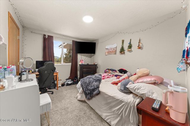 117 Old Forest RD, Spirit Lake, ID 83869
