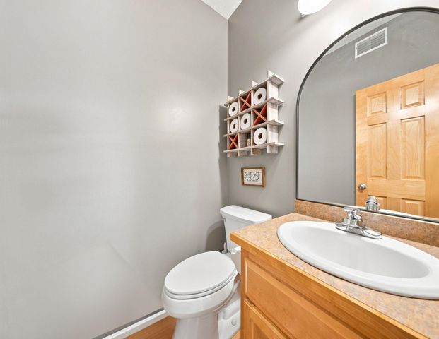 605 Knollwood Drive, Hudson, WI 54016