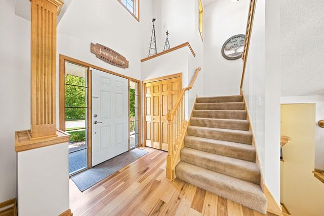 605 Knollwood Drive, Hudson, WI 54016