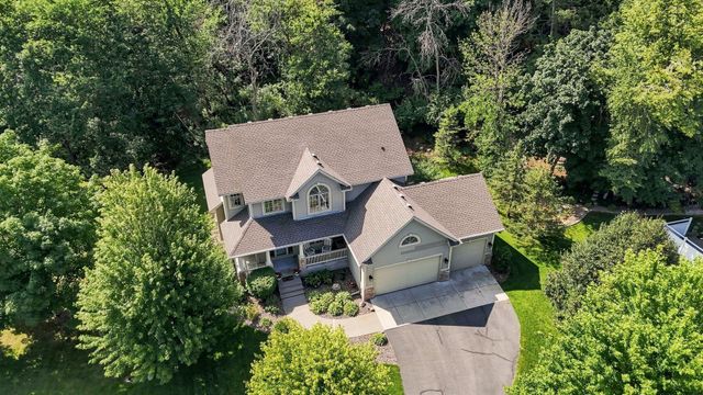 605 Knollwood Drive, Hudson, WI 54016