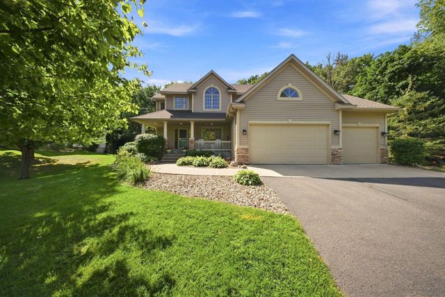 605 Knollwood Drive, Hudson, WI 54016