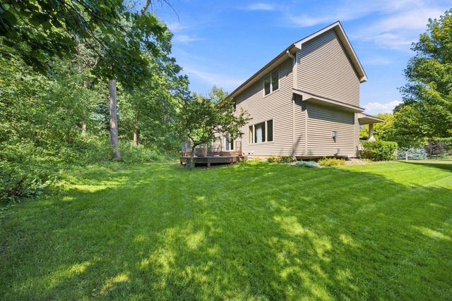 605 Knollwood Drive, Hudson, WI 54016