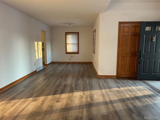 1890 Welch Road, Commerce Charter Township, MI 48390