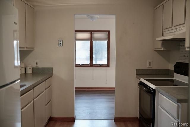 1890 Welch Road, Commerce Charter Township, MI 48390