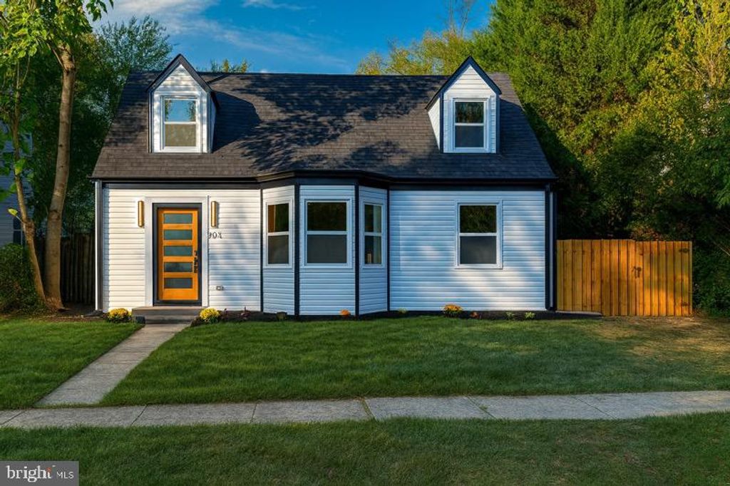 303 LEIGHTON AVE, Silver Spring, MD 20901