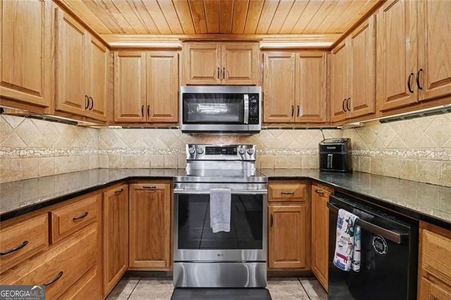 2758 Hightower Road, Ball Ground, GA 30107