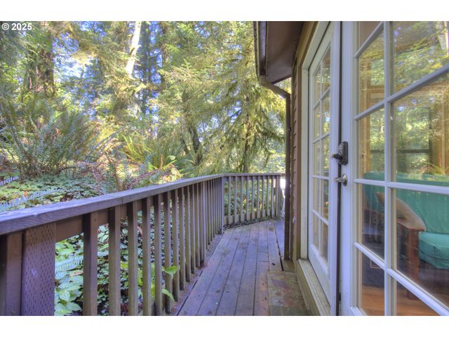 19921 WHALESHEAD Rd C15, Brookings, OR 97415