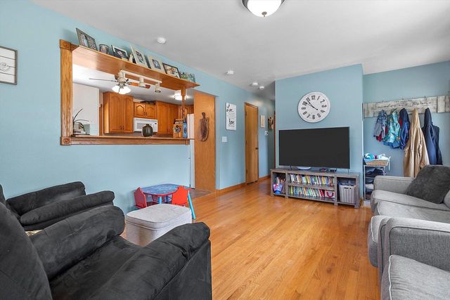 4254 Pine Ridge LANE, Racine, WI 53403