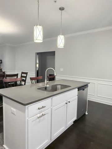 5531 Arbor Chase Drive, Ann Arbor, MI 48103