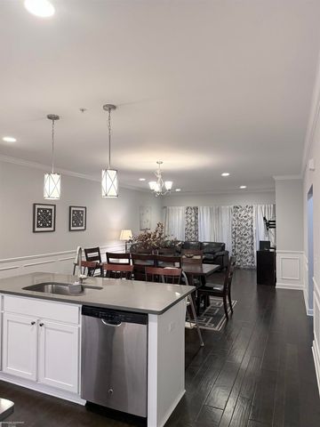 5531 Arbor Chase Drive, Ann Arbor, MI 48103