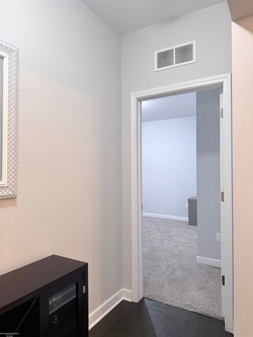 5531 Arbor Chase Drive, Ann Arbor, MI 48103