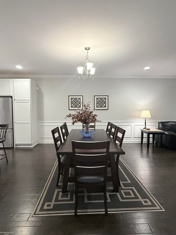 5531 Arbor Chase Drive, Ann Arbor, MI 48103