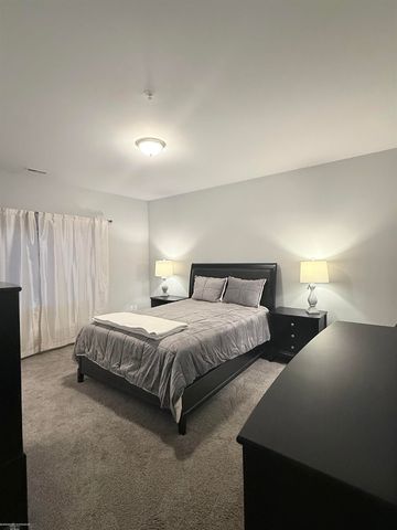5531 Arbor Chase Drive, Ann Arbor, MI 48103