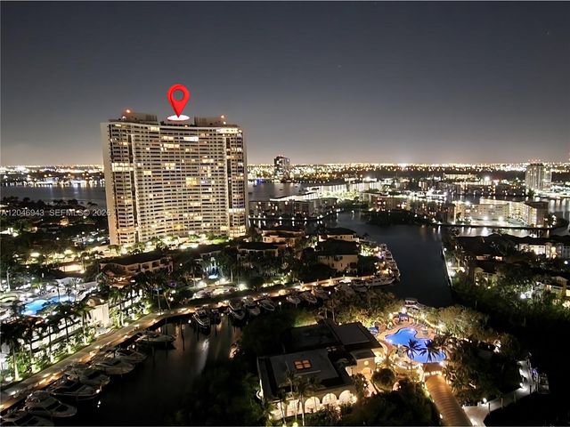 1000 W Island Blvd 1206, Aventura, FL 33160