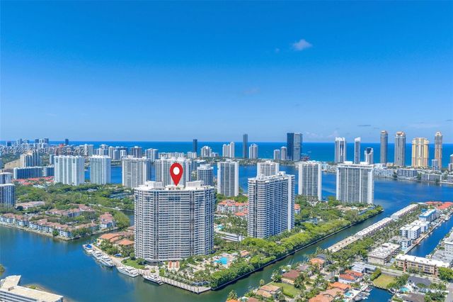 1000 W Island Blvd 1206, Aventura, FL 33160