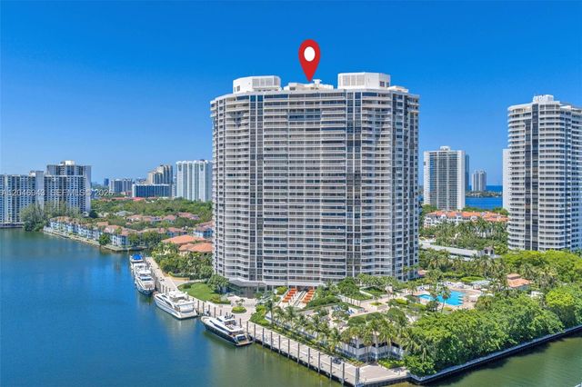 1000 W Island Blvd 1206, Aventura, FL 33160