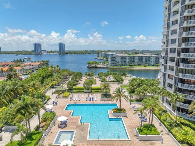 1000 W Island Blvd 1206, Aventura, FL 33160