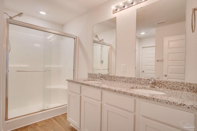 7408 Oak Lake Blvd, Pensacola, FL 32526