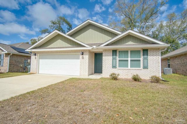7408 Oak Lake Blvd, Pensacola, FL 32526