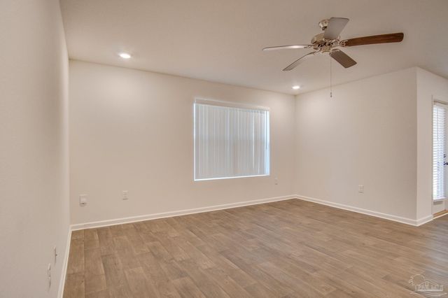 7408 Oak Lake Blvd, Pensacola, FL 32526