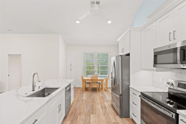 4442 HOLLYBROOK WAY, Sarasota, FL 34233