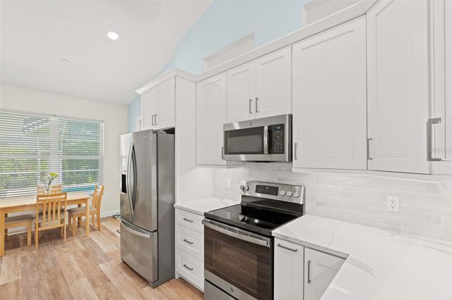 4442 HOLLYBROOK WAY, Sarasota, FL 34233