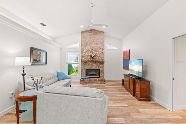 4442 HOLLYBROOK WAY, Sarasota, FL 34233
