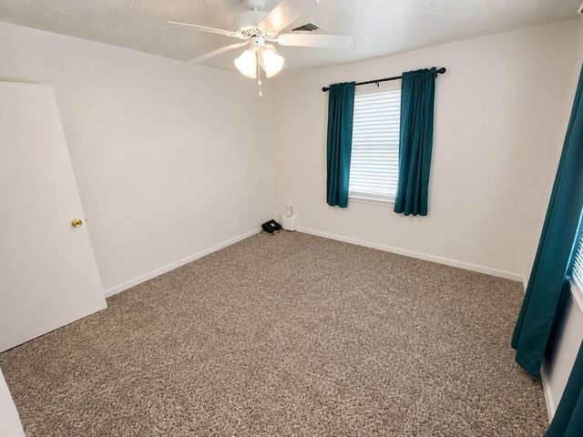 295 Lazy Hollow Lane, Livingston, TX 77351